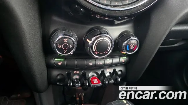 Mini Cooper 2015 — фото 17