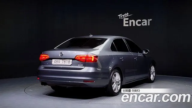 Volkswagen Jetta 2015 — фото 2