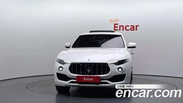 Maserati Levante 2017 — фото 3