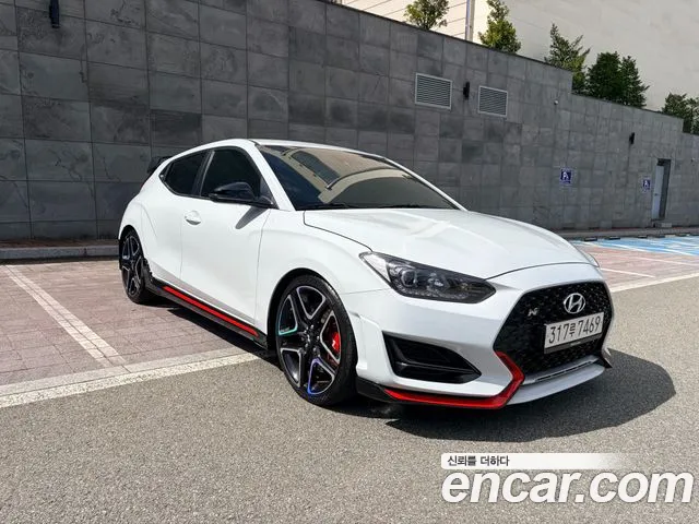 Hyundai Veloster 2021 — фото 2