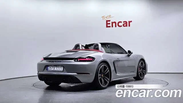 Porsche 718 2023 — фото 2