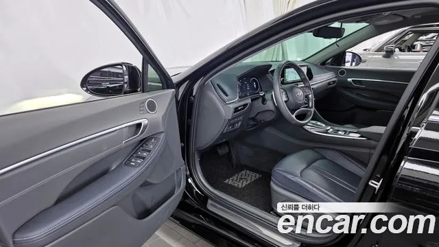 Hyundai Sonata 2023 — фото 10