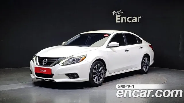 Nissan Altima 2017 — фото 1