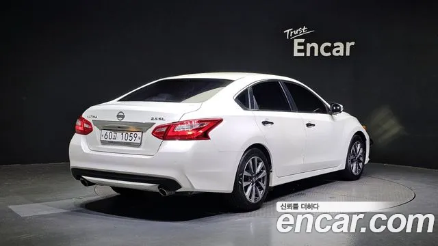 Nissan Altima 2017 — фото 2