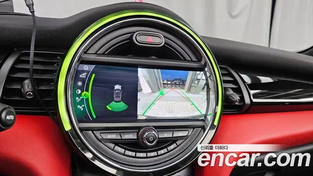 Mini Cooper Convertible 2020 — фото 15