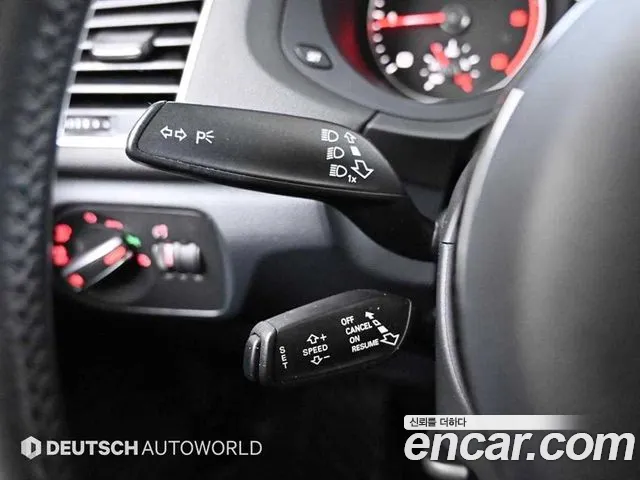 Audi Q3 2015 — фото 16