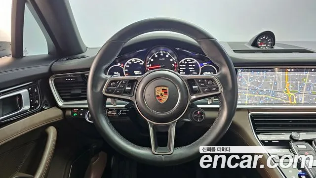Porsche Panamera 2020 — фото 13