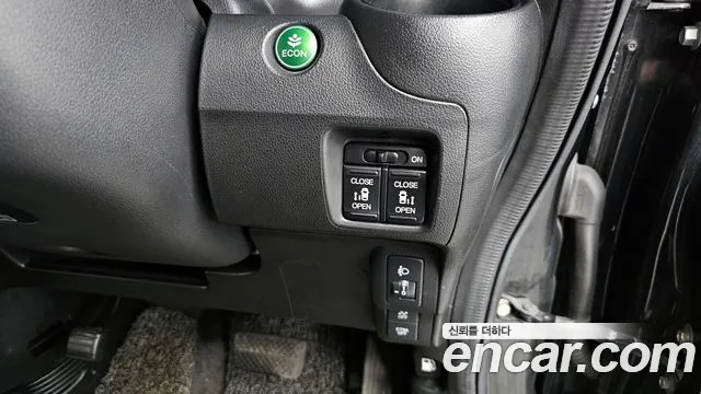 Honda N-BOX 2015 — фото 14
