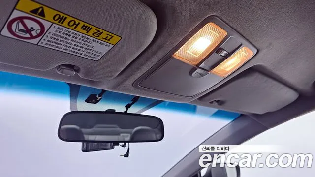 Hyundai AVANTE 2015 — фото 16