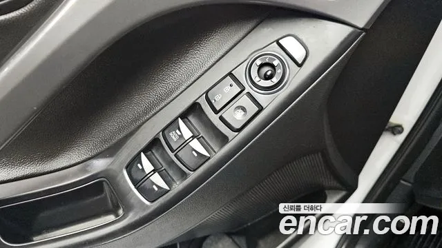 Hyundai AVANTE 2015 — фото 18