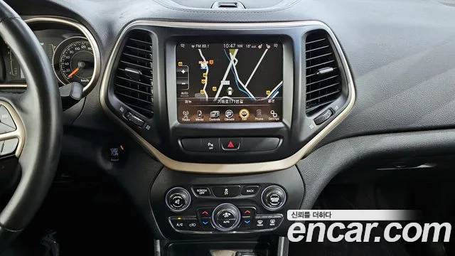Jeep Cherokee 2015 — фото 14