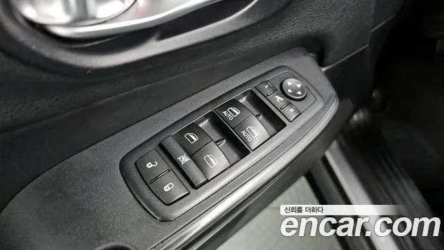 Jeep Cherokee 2015 — фото 18