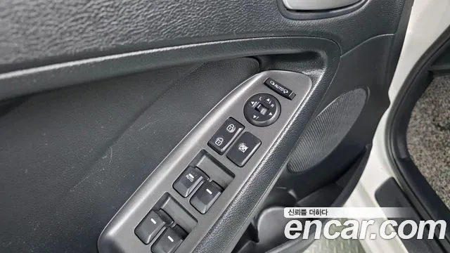 Kia K3 2015 — фото 12
