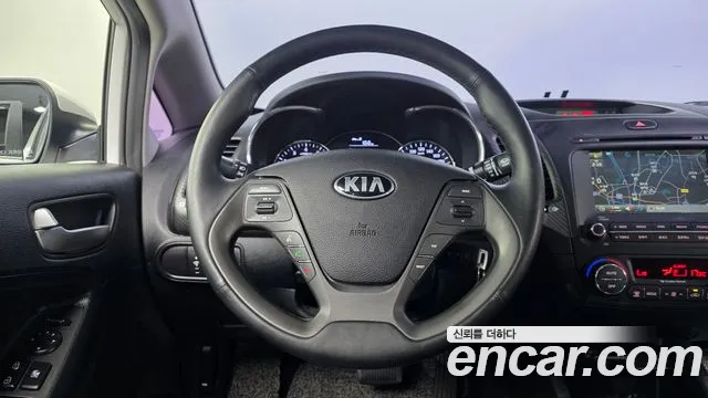 Kia K3 2015 — фото 14