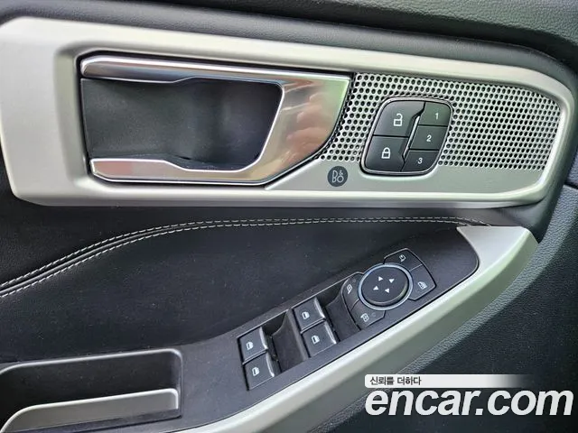 Ford Explorer 2021 — фото 14