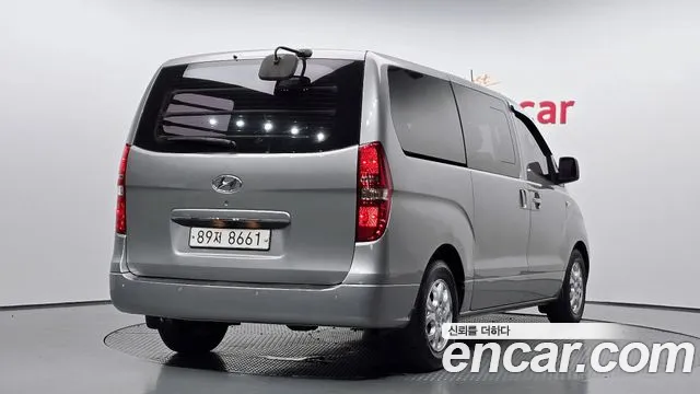 Hyundai Starex 2016 — фото 2