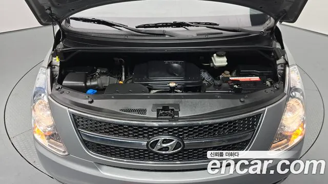 Hyundai Starex 2016 — фото 6