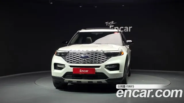 Ford Explorer 2022 — фото 3