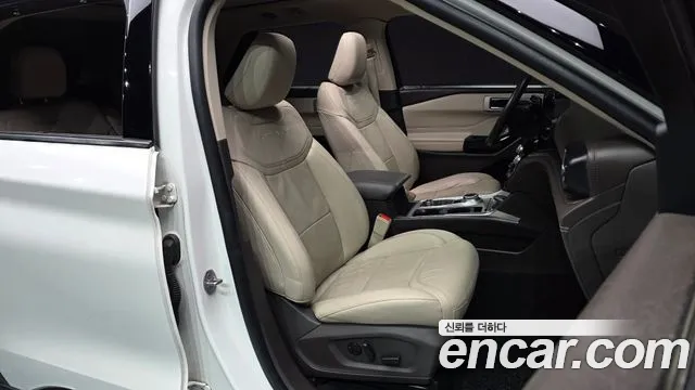 Ford Explorer 2022 — фото 10