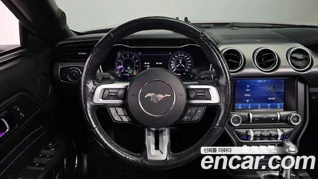 Ford Mustang 2021 — фото 13