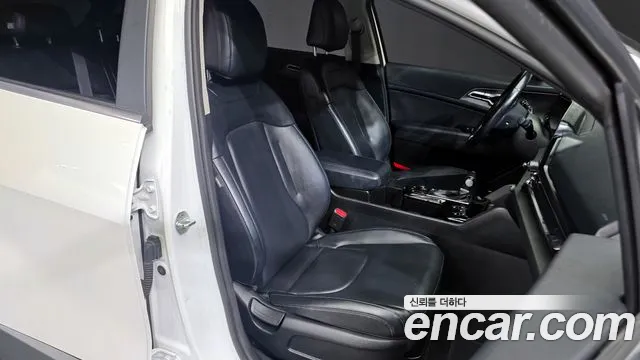 Kia Sportage 2022 — фото 12