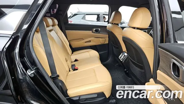 Kia Sorento 2022 — фото 12