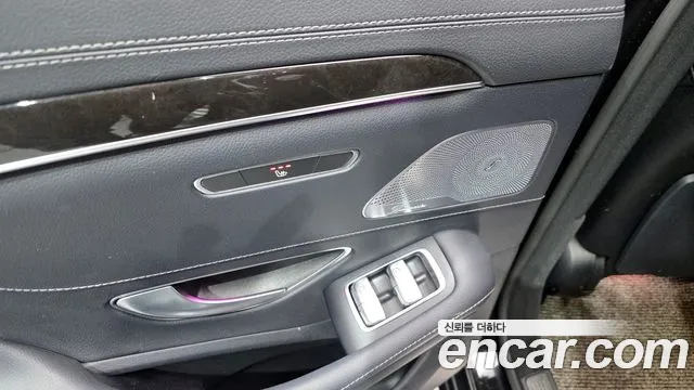 Mercedes-Benz S-Class 2015 — фото 19