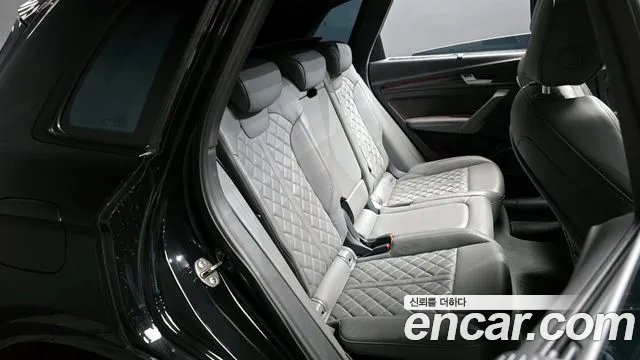 Audi SQ5 2020 — фото 12