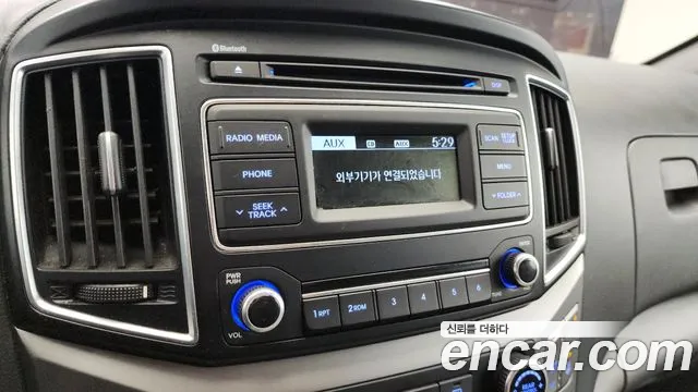 Hyundai Starex 2016 — фото 16