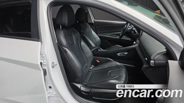 Hyundai AVANTE 2021 — фото 12