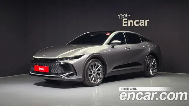 Toyota Crown 2023 — фото 1