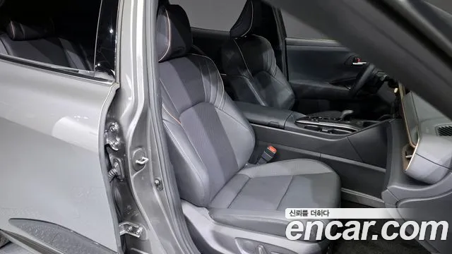 Toyota Crown 2023 — фото 12