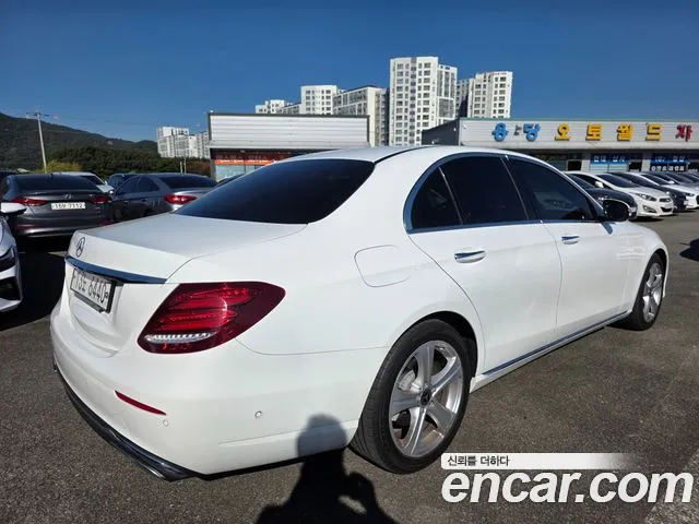 Mercedes-Benz E-Class 2018 — фото 3