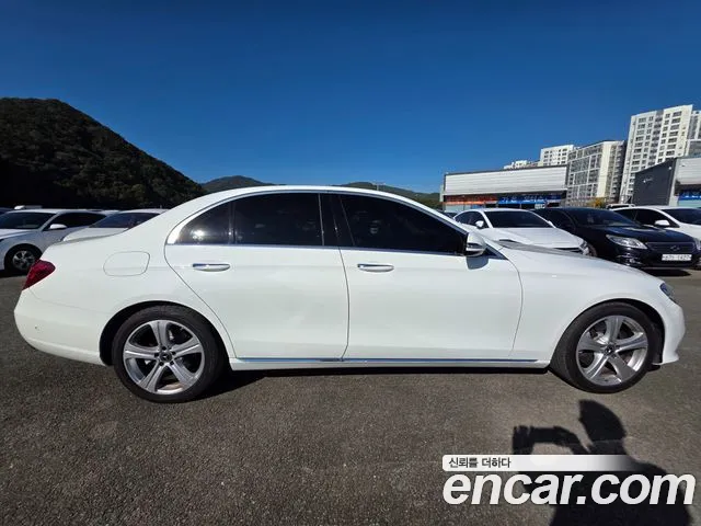 Mercedes-Benz E-Class 2018 — фото 6