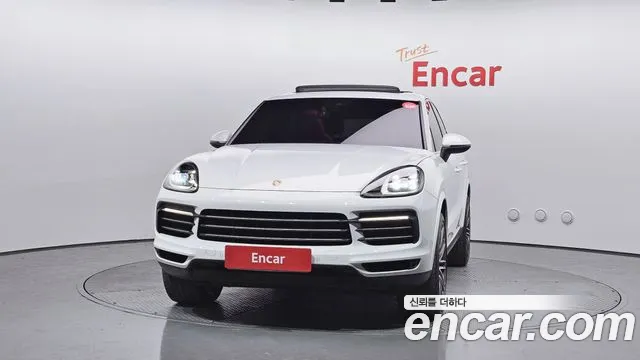 Porsche Cayenne 2020 — фото 3