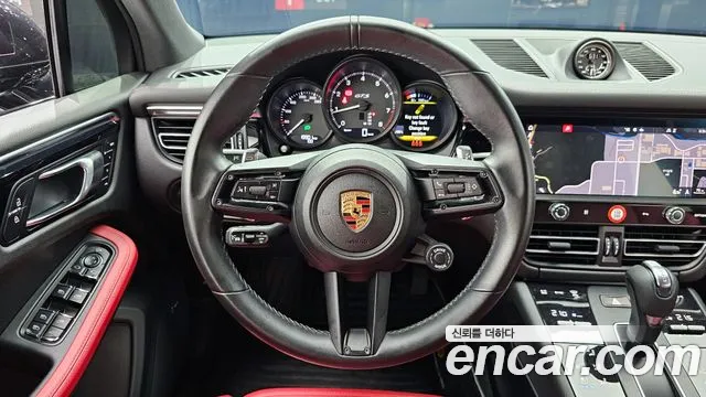 Porsche Macan 2022 — фото 13