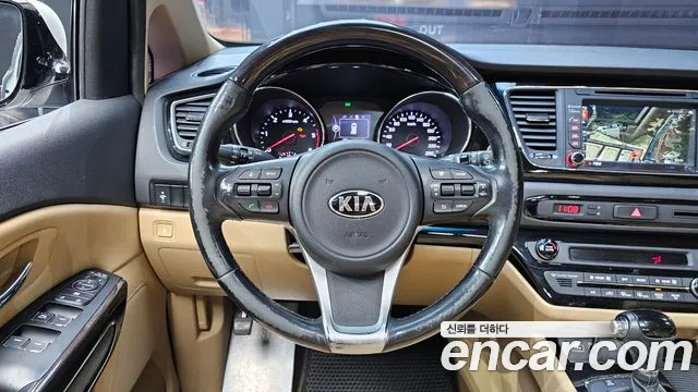 Kia Canival 2016 — фото 14