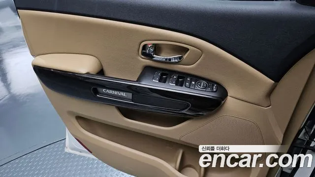 Kia Canival 2016 — фото 15