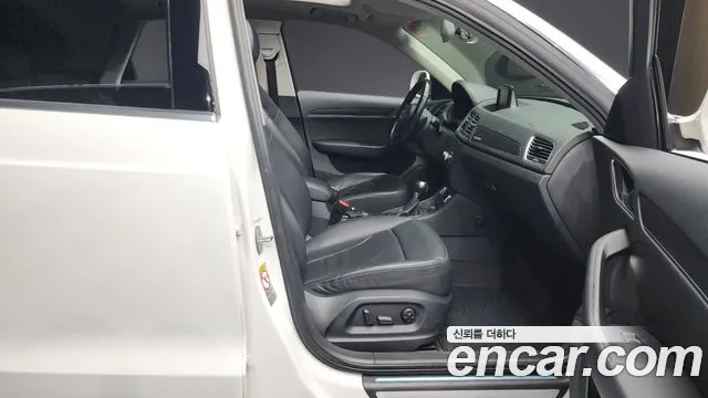 Audi Q3 2015 — фото 11