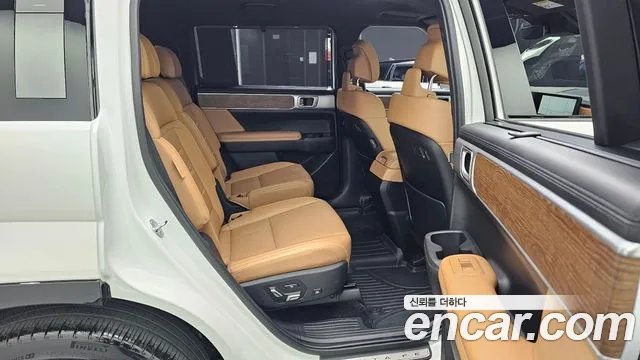 Hyundai Santafe 2024 — фото 12