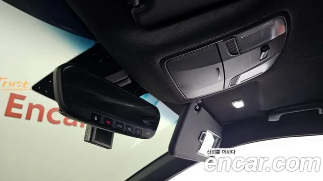 Hyundai Veloster 2019 — фото 19