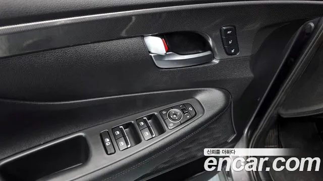 Hyundai Santafe 2022 — фото 11