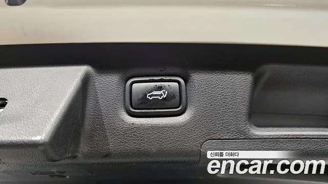 Hyundai Santafe 2023 — фото 19