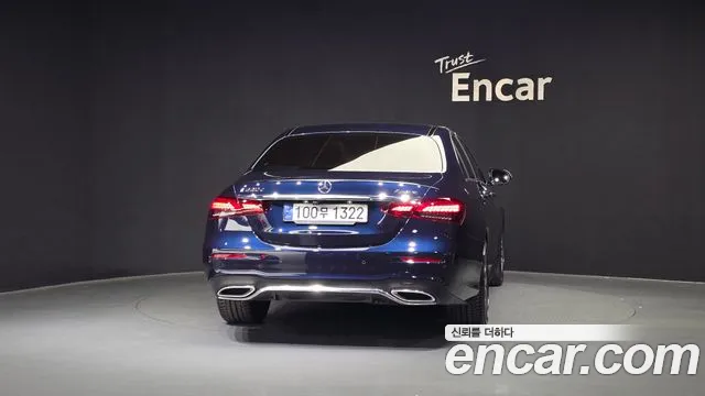 Mercedes-Benz E-Class 2021 — фото 4