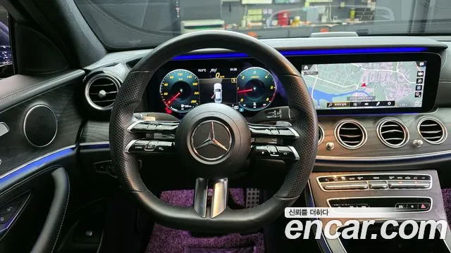 Mercedes-Benz E-Class 2021 — фото 13