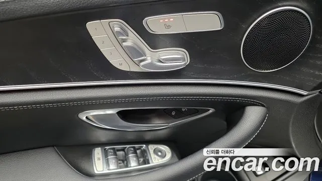 Mercedes-Benz E-Class 2021 — фото 14