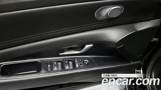 Hyundai AVANTE 2021 — фото 14