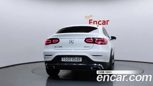 Mercedes-Benz GLC-Class 2023 — фото 4