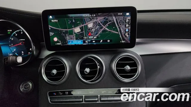 Mercedes-Benz GLC-Class 2023 — фото 14