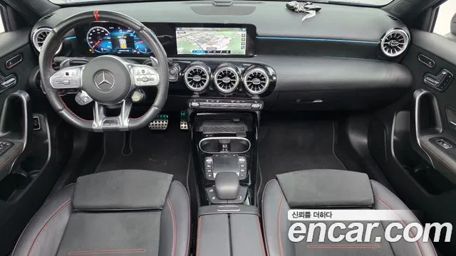 Mercedes-Benz A-Class 2023 — фото 7